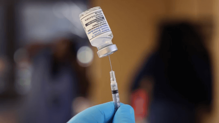 Rapport : Les vaccinés représentent désormais la majorité des décès dus au COVID (Dailywire.com)